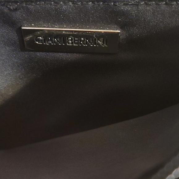 Giani Bernini Black Crossbody Bag - Picture 4 of 7
